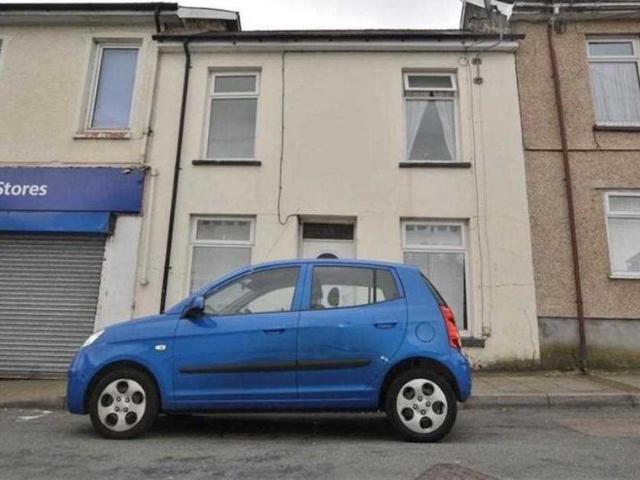 2 bedroom terraced house to rent