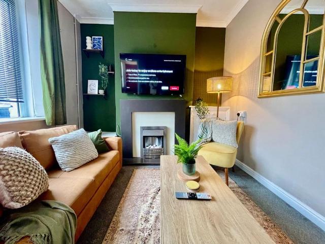 2 bedroom terraced house to rent