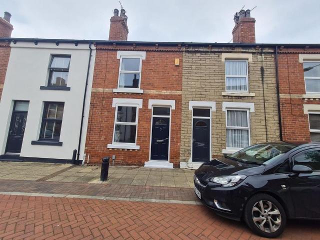 2 bedroom terraced house to rent
