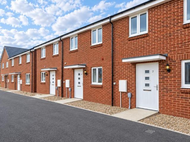 2 bedroom terraced house to rent