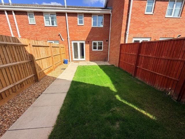2 bedroom terraced house to rent