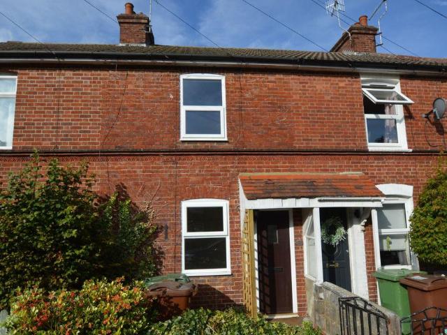 2 bedroom terraced house to rent
