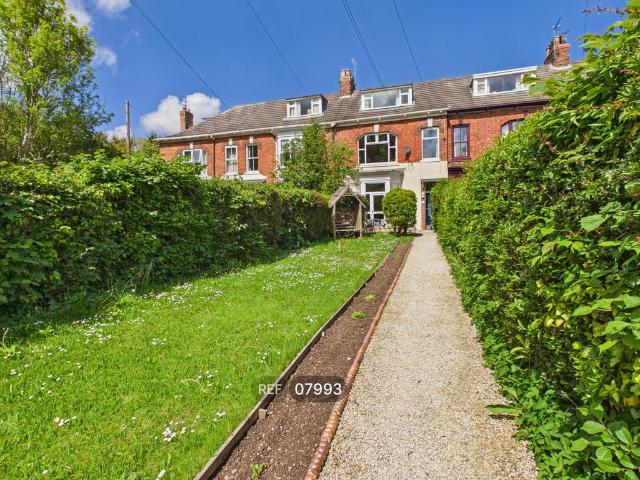2 bedroom terraced house to rent
