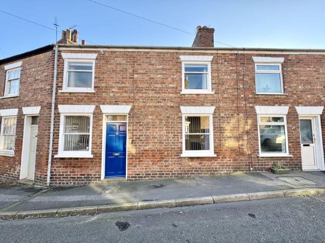 2 bedroom terraced house to rent