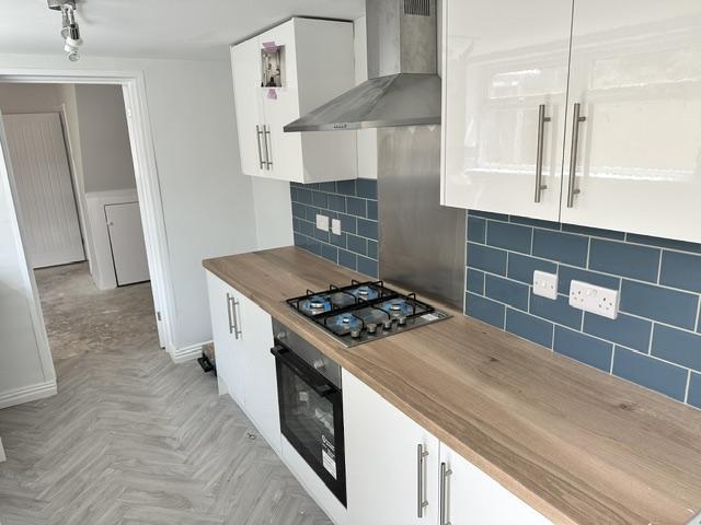 2 bedroom terraced house to rent