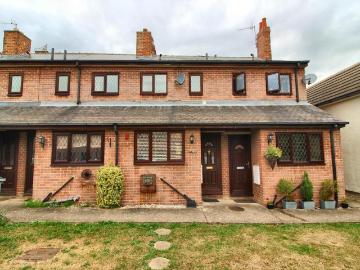 2 bedroom terraced house to rent