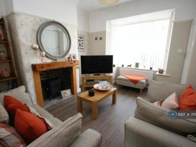 2 bedroom terraced house to rent