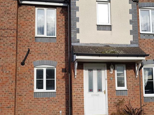 2 bedroom terraced house to rent