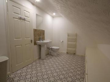 2 bedroom terraced house to rent