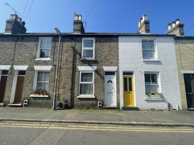 2 bedroom terraced house to rent