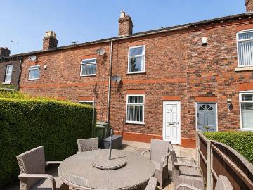 2 bedroom terraced house to rent