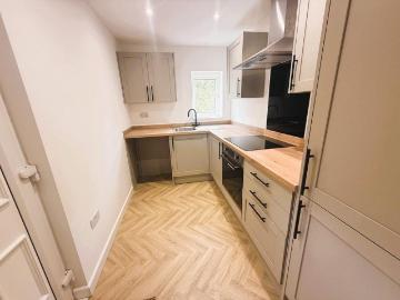 2 bedroom terraced house to rent