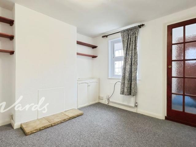 2 bedroom terraced house to rent