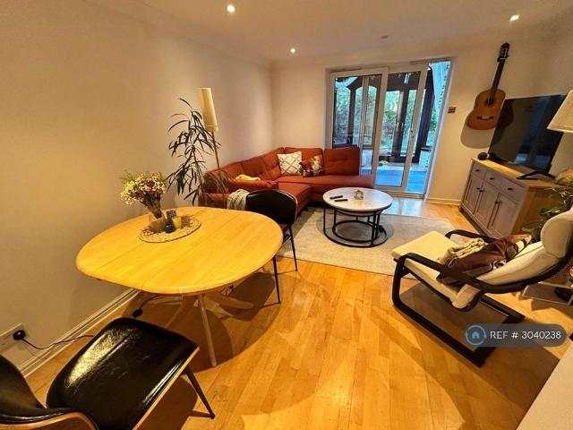 2 bedroom terraced house to rent