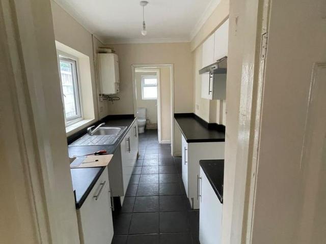 2 bedroom terraced house to rent