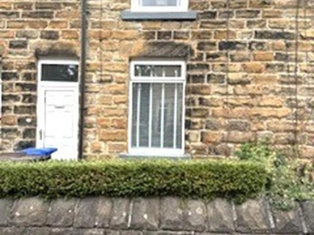 2 bedroom terraced house to rent
