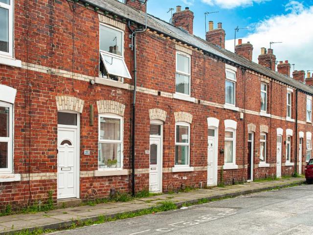 2 bedroom terraced house to rent