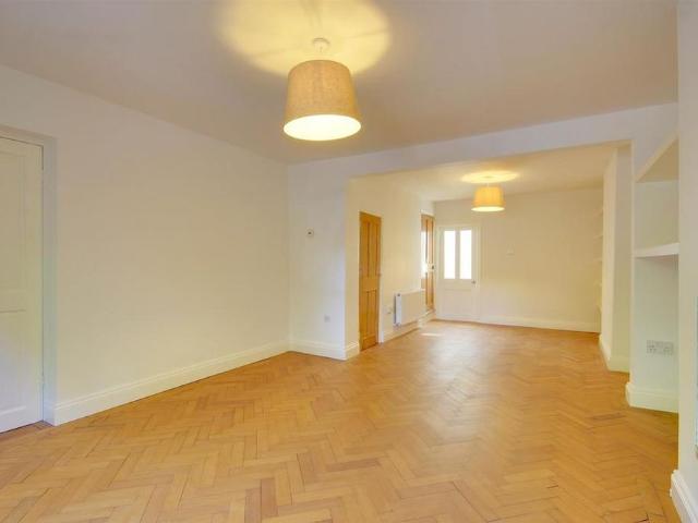 2 bedroom terraced house to rent