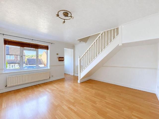 2 bedroom terraced house to rent