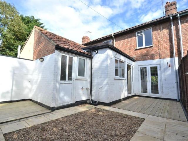 2 bedroom terraced house to rent