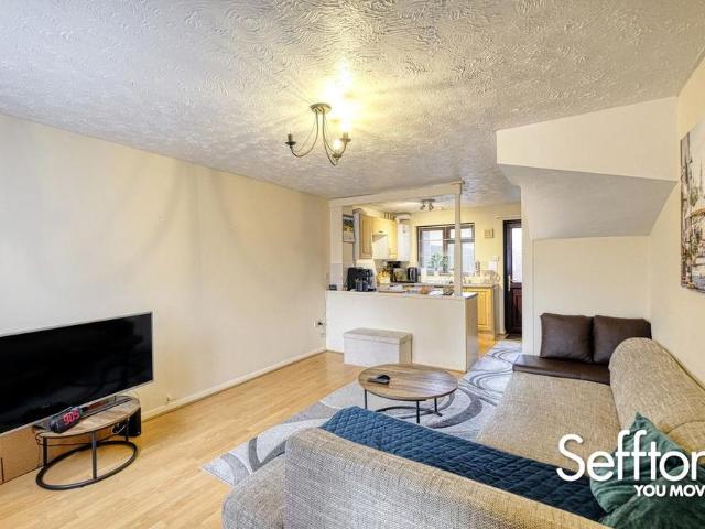2 bedroom terraced house to rent
