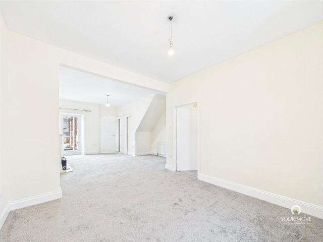 2 bedroom terraced house to rent