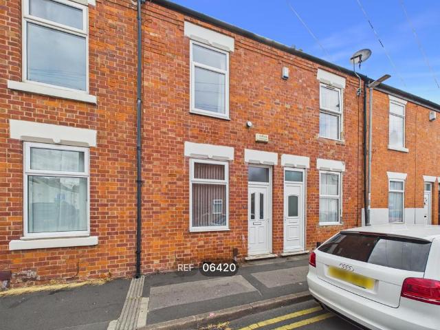 2 bedroom terraced house to rent
