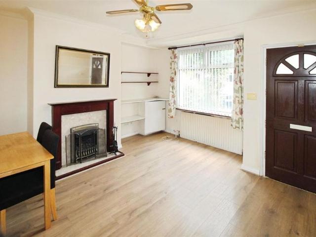 2 bedroom terraced house to rent