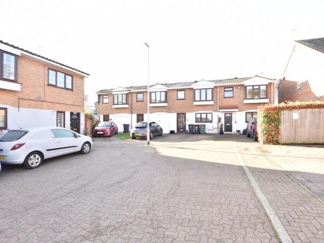 2 bedroom terraced house to rent