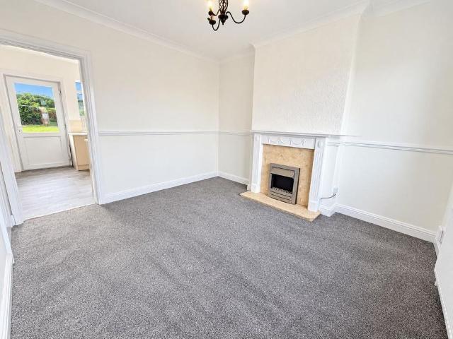 2 bedroom terraced house to rent
