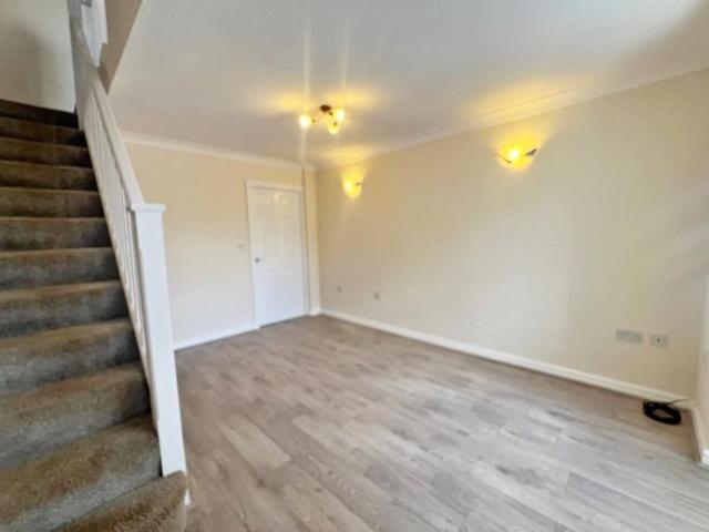 2 bedroom terraced house to rent