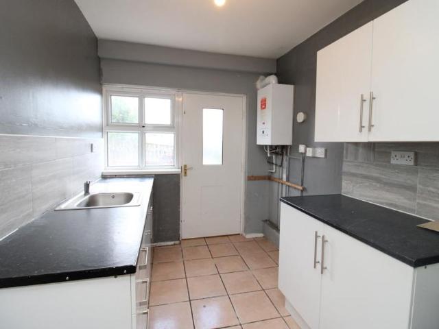 2 bedroom terraced house to rent