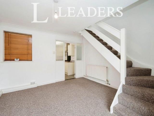 2 bedroom terraced house to rent