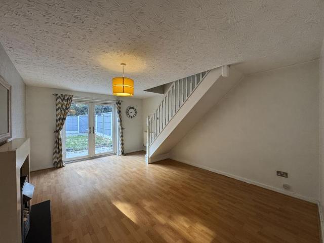 2 bedroom terraced house to rent