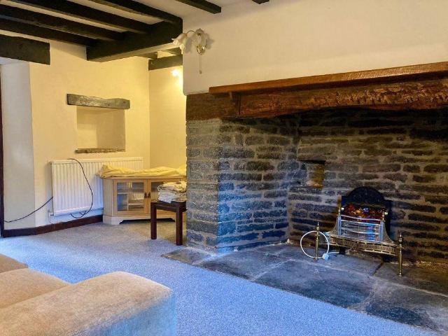 2 bedroom terraced house to rent