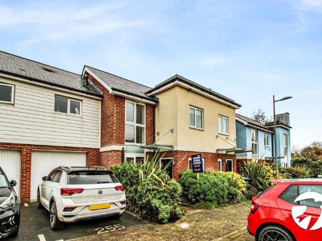 2 bedroom terraced house to rent