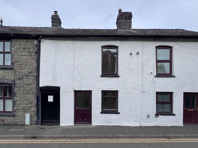 2 bedroom terraced house to rent