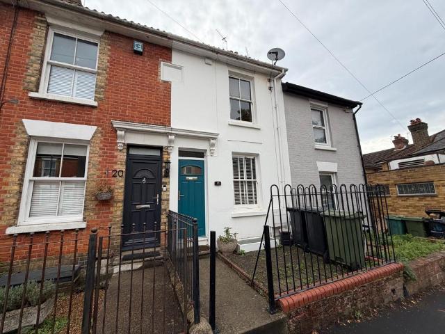 2 bedroom terraced house to rent