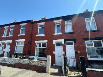 2 bedroom terraced house to rent