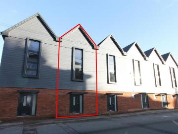 2 bedroom terraced house to rent