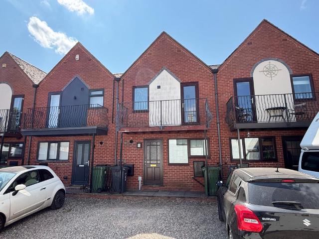 2 bedroom terraced house to rent