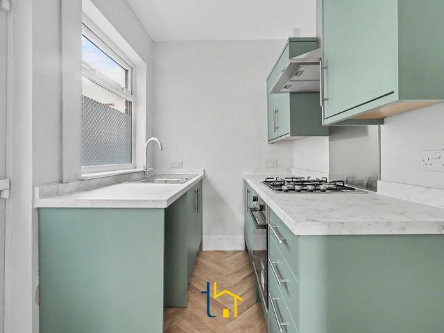 2 bedroom terraced house to rent