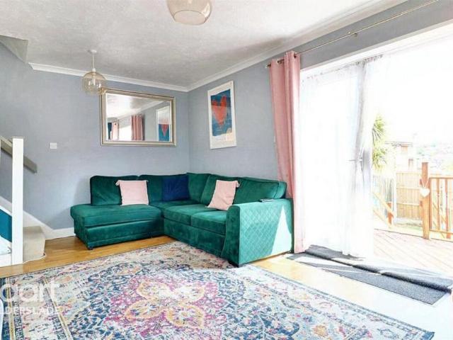 2 bedroom terraced house to rent