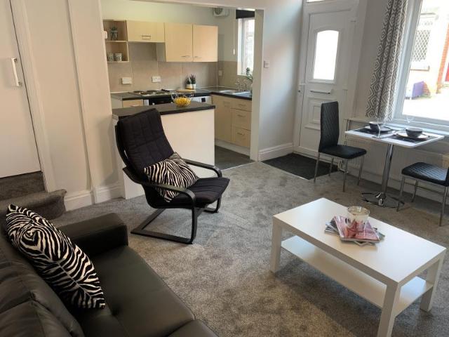 2 bedroom terraced house to rent