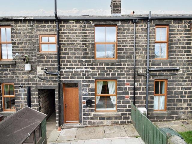 2 bedroom terraced house to rent