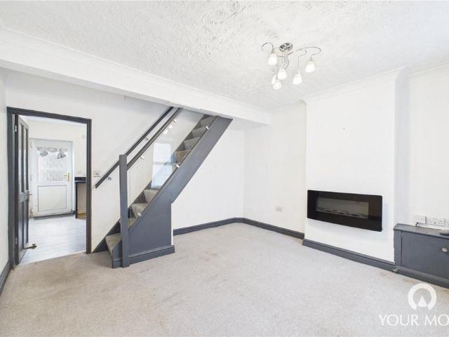2 bedroom terraced house to rent