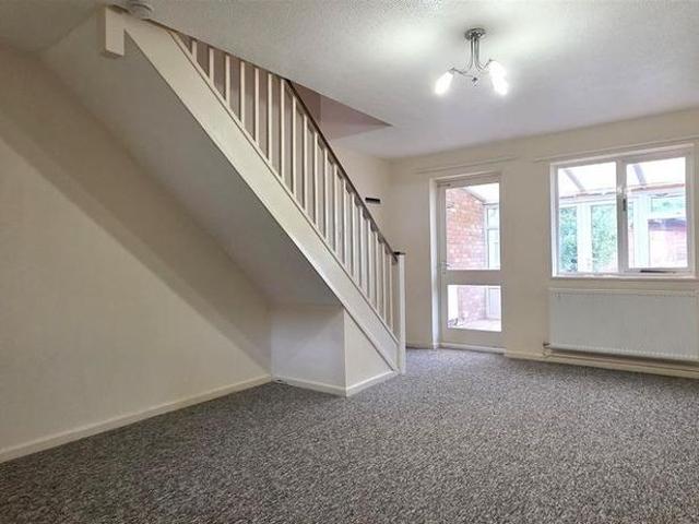 2 bedroom terraced house to rent