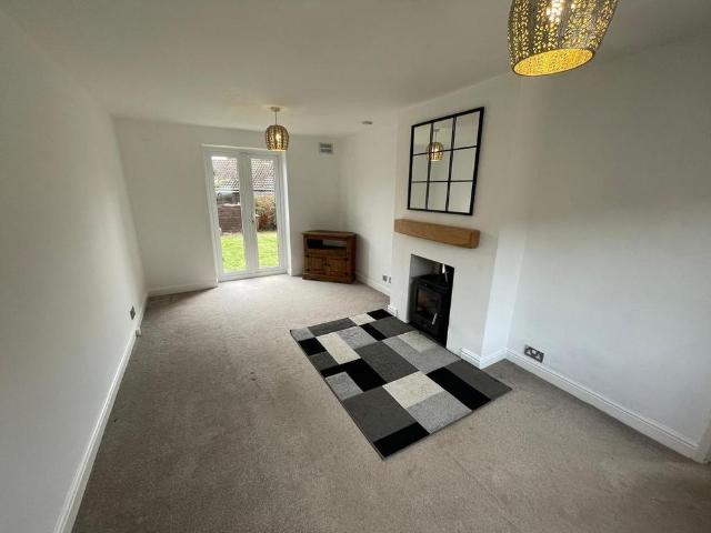 2 bedroom terraced house to rent