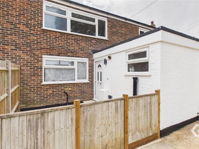 2 bedroom terraced house to rent