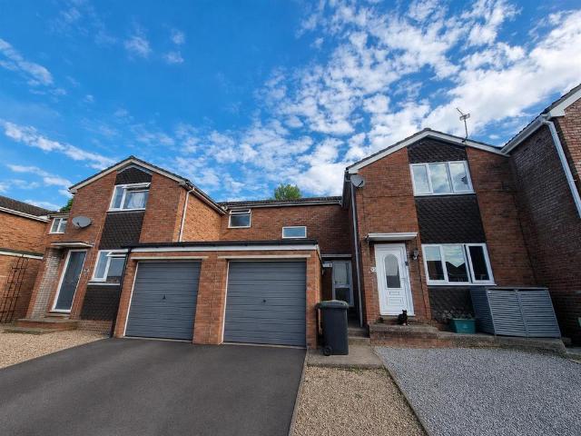 2 bedroom terraced house to rent